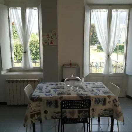 Apartment Tra La Stazione E Il Lago Verbania